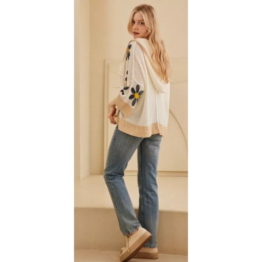 Mello‎ Cream Tan Flower Full Zip Hooded Oversized Super Stretchy Cardigan Size M